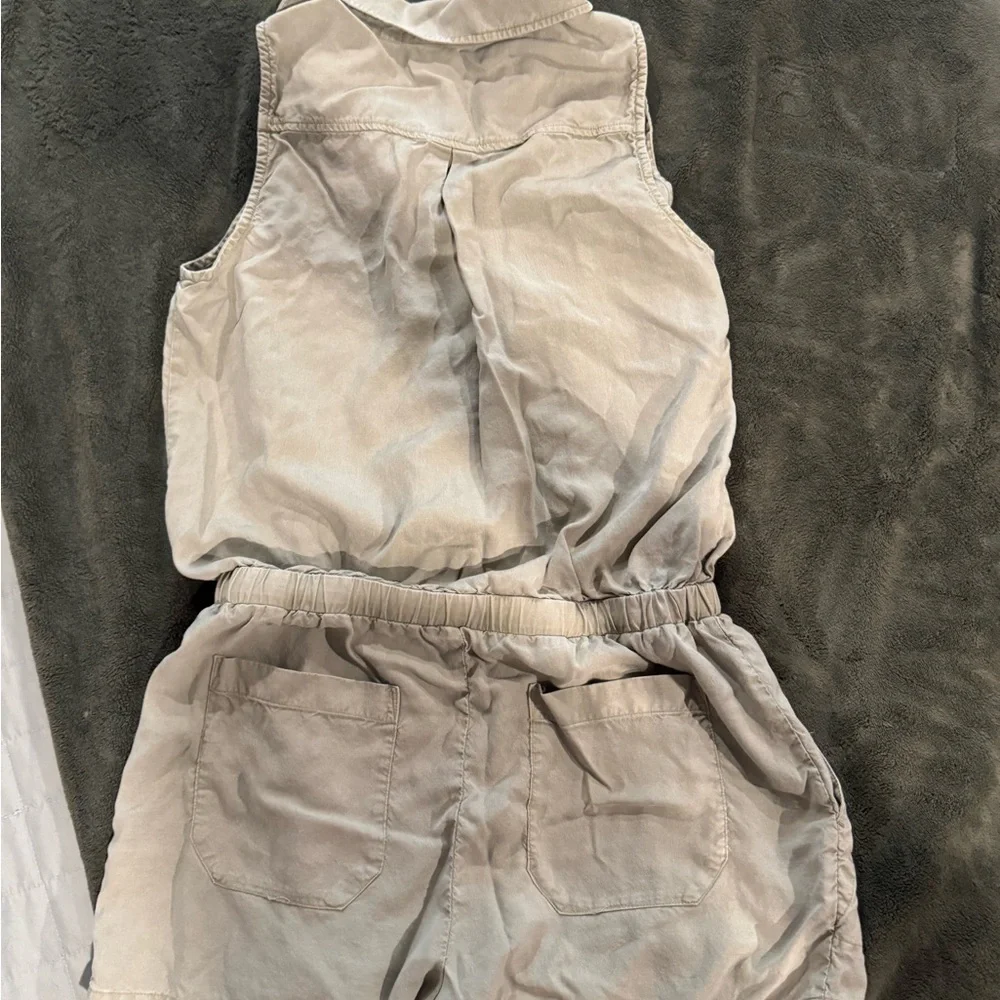 CLOTH & STONE BETTE UTILITY ROMPER - RARE! - Picture 15 of 15